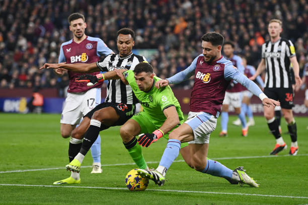 足坛的类似 足坛的类似