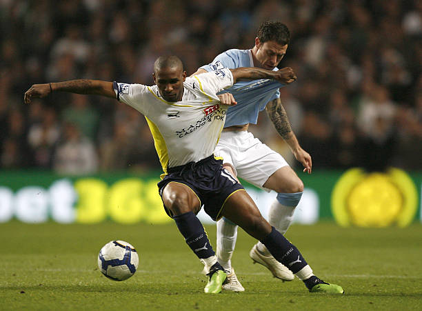 多的球迷参 多的球迷参